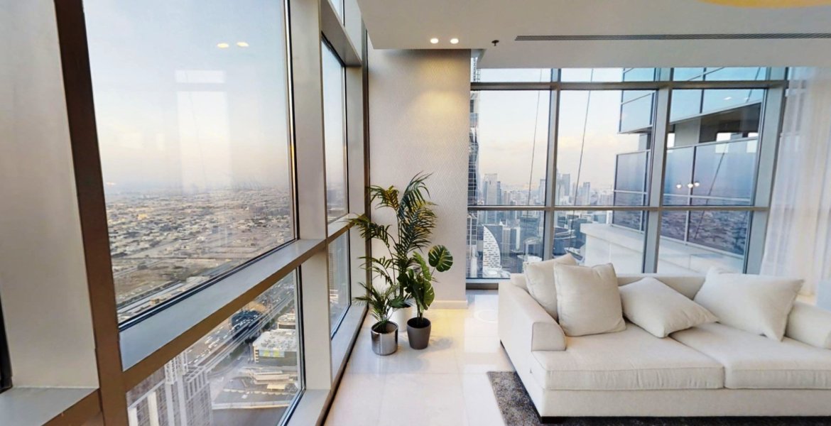 SKYLINE 12